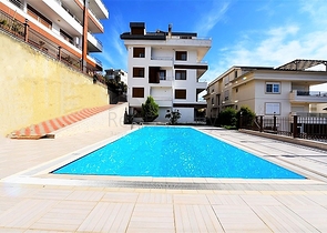 اطلالة بحر وقلعة - دوبلكس انيقة 3 غرف وصالة - في مركز الانيا 