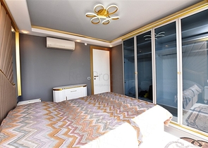 اطلالة بحر وقلعة - دوبلكس انيقة 3 غرف وصالة - في مركز الانيا 