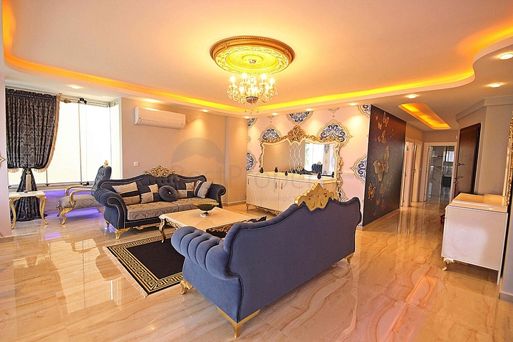 اطلالة مباشرة على البحر - غرفتين وصالة مفروشة - في محمودلار / الانيا 