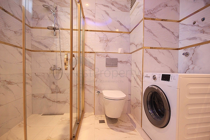 اطلالة مباشرة على البحر - غرفتين وصالة مفروشة - في محمودلار / الانيا 