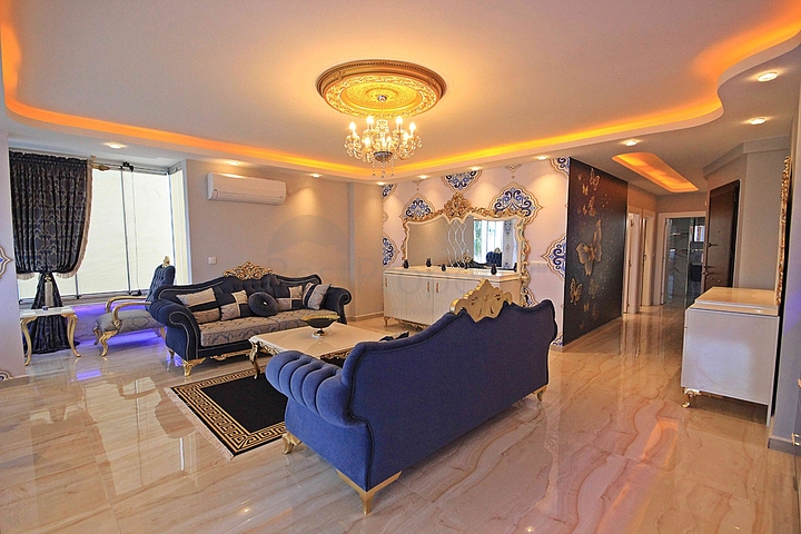 اطلالة مباشرة على البحر - غرفتين وصالة مفروشة - في محمودلار / الانيا 