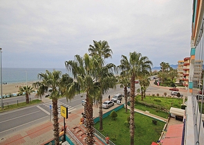 اطلالة مباشرة على البحر - غرفتين وصالة مفروشة - في محمودلار / الانيا 