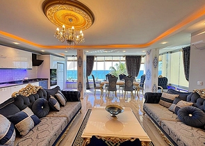 اطلالة مباشرة على البحر - غرفتين وصالة مفروشة - في محمودلار / الانيا 