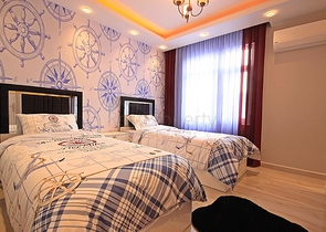 اطلالة مباشرة على البحر - غرفتين وصالة مفروشة - في محمودلار / الانيا 