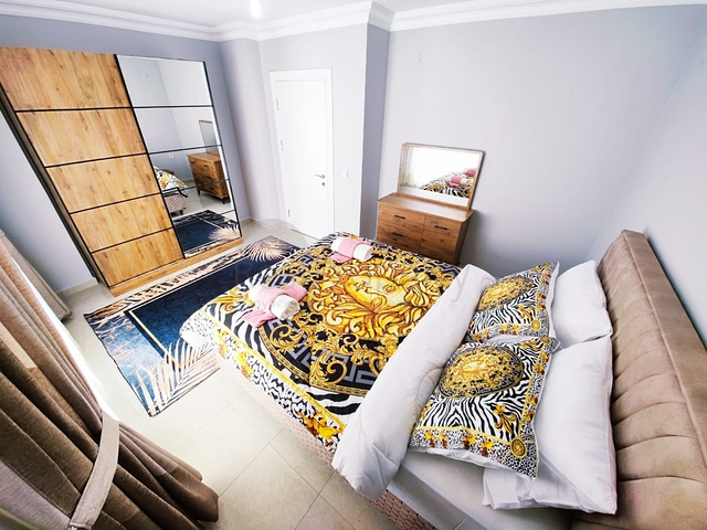 شقة غرفة وصالة مفروشة - ضمن مجمع سكني في محمودلار / الانيا 