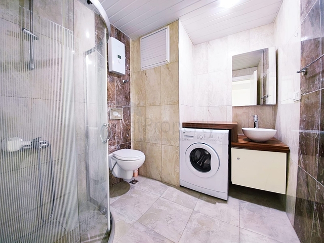 شقة غرفة وصالة مفروشة - ضمن مجمع سكني في محمودلار / الانيا 