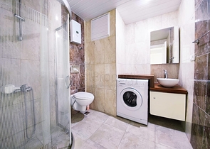 شقة غرفة وصالة مفروشة - ضمن مجمع سكني في محمودلار / الانيا 