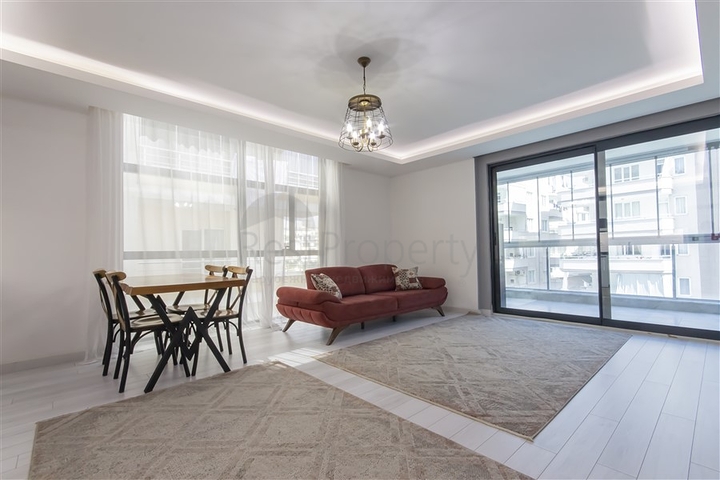 شقة فاخرة - غرفتين وصالة مفروشة - مجمع حديث - في محمودلار / الانيا 