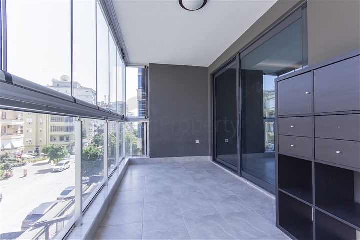 شقة فاخرة - غرفتين وصالة مفروشة - مجمع حديث - في محمودلار / الانيا 