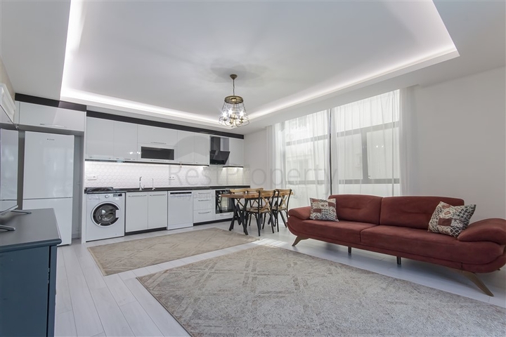 شقة فاخرة - غرفتين وصالة مفروشة - مجمع حديث - في محمودلار / الانيا 