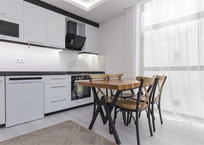 شقة فاخرة - غرفتين وصالة مفروشة - مجمع حديث - في محمودلار / الانيا 