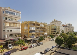 شقة فاخرة - غرفتين وصالة مفروشة - مجمع حديث - في محمودلار / الانيا 