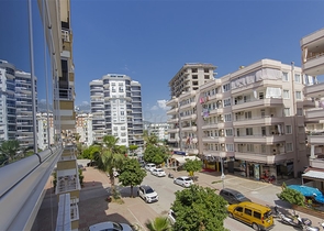 شقة فاخرة - غرفتين وصالة مفروشة - مجمع حديث - في محمودلار / الانيا 