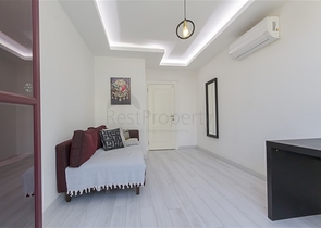 شقة فاخرة - غرفتين وصالة مفروشة - مجمع حديث - في محمودلار / الانيا 