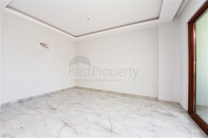 شقق للبيع في الانيا - غرفتين وصالة جديدة - ضمن مجمع سكني في اوبا / الانيا