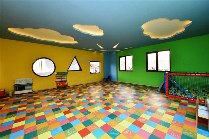 شقق للبيع في الانيا - غرفتين وصالة جديدة - ضمن مجمع سكني في اوبا / الانيا