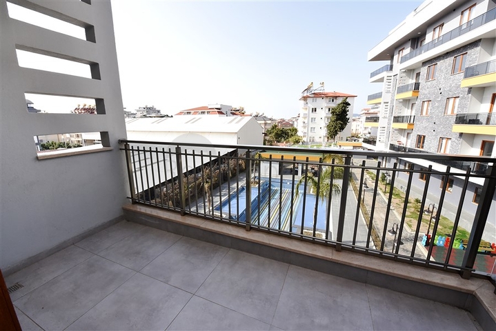 شقق للبيع في الانيا - غرفتين وصالة جديدة - ضمن مجمع سكني في اوبا / الانيا