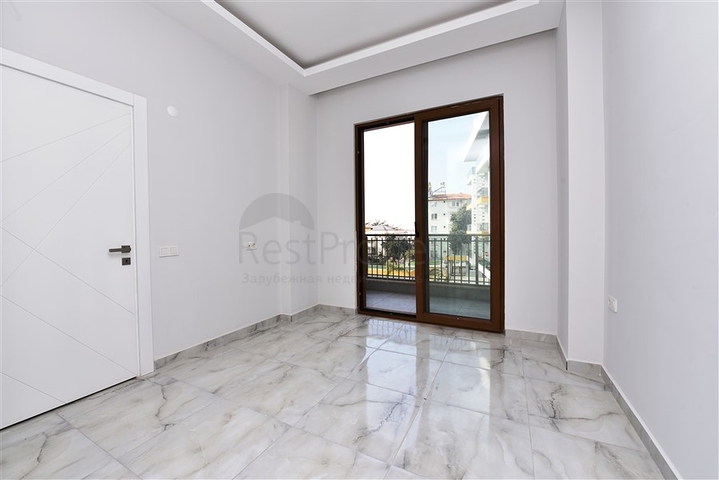 شقق للبيع في الانيا - غرفتين وصالة جديدة - ضمن مجمع سكني في اوبا / الانيا