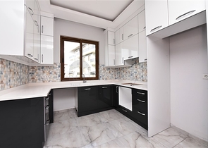 شقق للبيع في الانيا - غرفتين وصالة جديدة - ضمن مجمع سكني في اوبا / الانيا