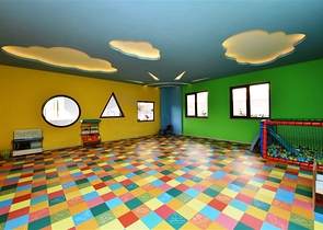 شقق للبيع في الانيا - غرفتين وصالة جديدة - ضمن مجمع سكني في اوبا / الانيا