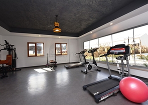 شقق للبيع في الانيا - غرفتين وصالة جديدة - ضمن مجمع سكني في اوبا / الانيا