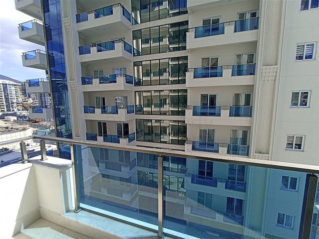 مجمع بخدمات فاخرة - شقة غرفتين وصالة - في محمودلار / الانيا