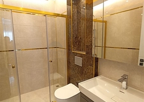 مجمع بخدمات فاخرة - شقة غرفتين وصالة - في محمودلار / الانيا