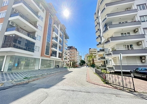 شقة جديدة بسعر مناسب - غرفة وصالة ضمن مجمع قريب من البحر - في محمودلار / الانيا 