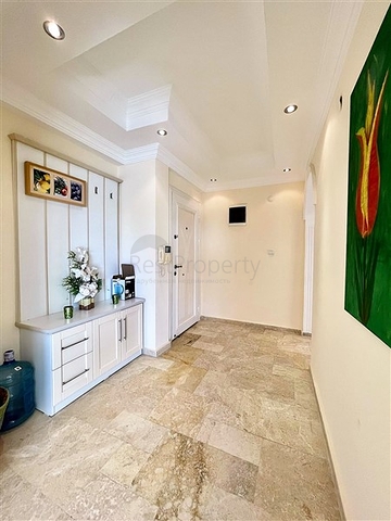 اطلالة بحر - شقة غرفتين وصالة مفروشة - ضمن مجمع سكني في افسلار / الانيا 