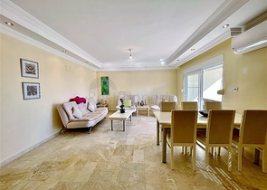 اطلالة بحر - شقة غرفتين وصالة مفروشة - ضمن مجمع سكني في افسلار / الانيا 