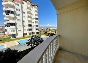 اطلالة بحر - شقة غرفتين وصالة مفروشة - ضمن مجمع سكني في افسلار / الانيا 