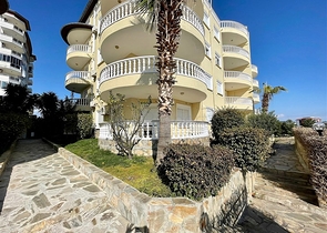 اطلالة بحر - شقة غرفتين وصالة مفروشة - ضمن مجمع سكني في افسلار / الانيا 