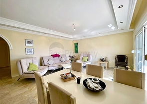 اطلالة بحر - شقة غرفتين وصالة مفروشة - ضمن مجمع سكني في افسلار / الانيا 