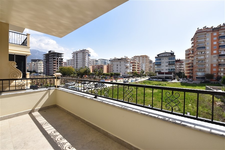 عقارات في الانيا - شقة غرفتين وصالة ضمن مجمع حديث - في منطقة محمودلار 