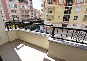 عقارات في الانيا - شقة غرفتين وصالة ضمن مجمع حديث - في منطقة محمودلار 