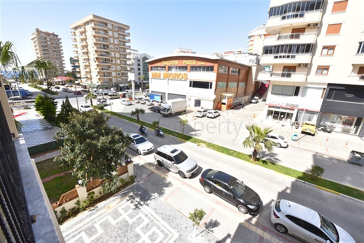 شقة فاخرة - تصميم 2 غرفة وصالة -قريبة من البحر - في محمودلار / الانيا 