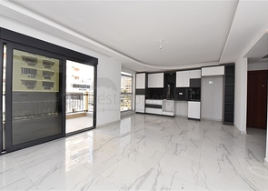 شقة فاخرة - تصميم 2 غرفة وصالة -قريبة من البحر - في محمودلار / الانيا 