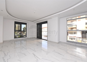 شقة فاخرة - تصميم 2 غرفة وصالة -قريبة من البحر - في محمودلار / الانيا 