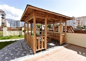 قريبة من البحر والخدمات - شقة غرفتين وصالة - ضمن مجمع عائلي انيق - محمودلار / الانيا 