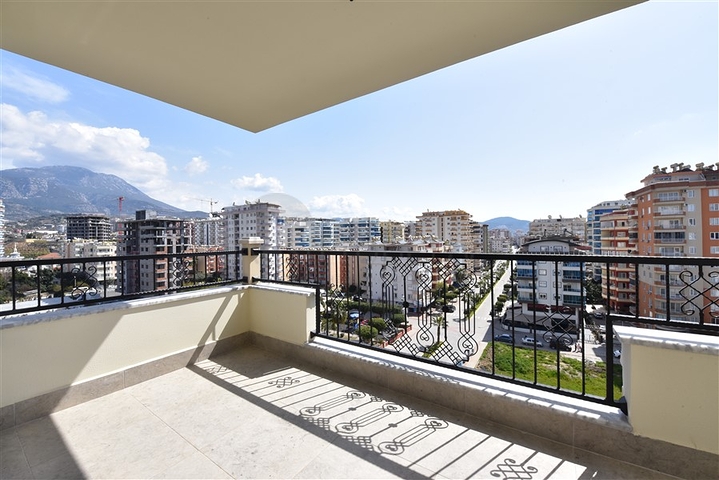 شقق للبيع في الانيا - ضمن مجمع فاخر قريب من البحر والاسواق - غرفتين وصالة -محمودلار / الانيا 