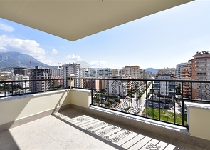 شقق للبيع في الانيا - ضمن مجمع فاخر قريب من البحر والاسواق - غرفتين وصالة -محمودلار / الانيا 