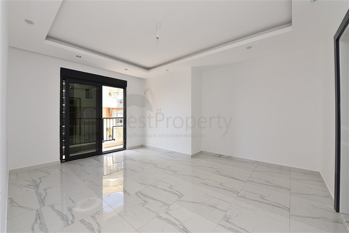 مجمع انيق - شقة غرفتين وصالة - قريبة من البحر - في محمودلار / الانيا 