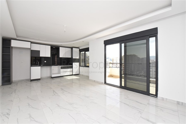 مجمع انيق - شقة غرفتين وصالة - قريبة من البحر - في محمودلار / الانيا 