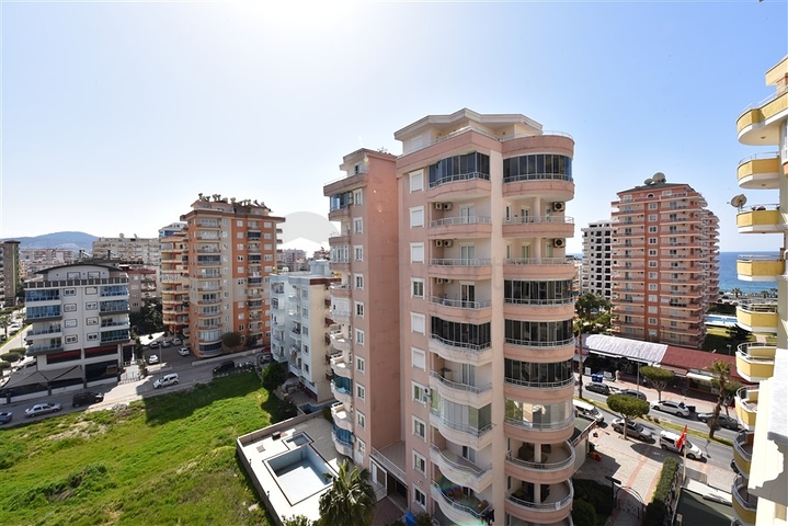 مجمع انيق - شقة غرفتين وصالة - قريبة من البحر - في محمودلار / الانيا 