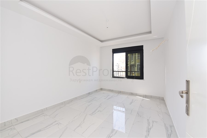 مجمع انيق - شقة غرفتين وصالة - قريبة من البحر - في محمودلار / الانيا 