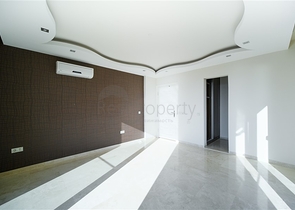 فيلا فاخرة - اطلالة بحر - مسبح خاص - في مركز الانيا 