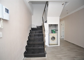 مطبخ منفصل - دوبلكس  4 غرف وصالة مفروشة - في جيكجلي / الانيا 