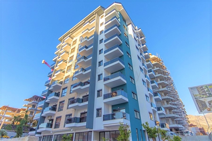 شقة غرفة وصالة ضمن مجمع حديث - في محمودلار / الانيا 