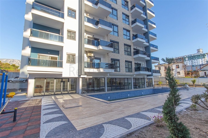 شقة غرفة وصالة ضمن مجمع حديث - في محمودلار / الانيا 