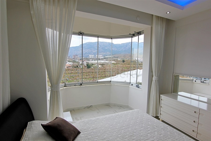 شقة واسعة 3 غرف وصالة -مفروشة -في محمودلار / الانيا 